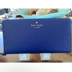 NWOT Kate Spade long wallet